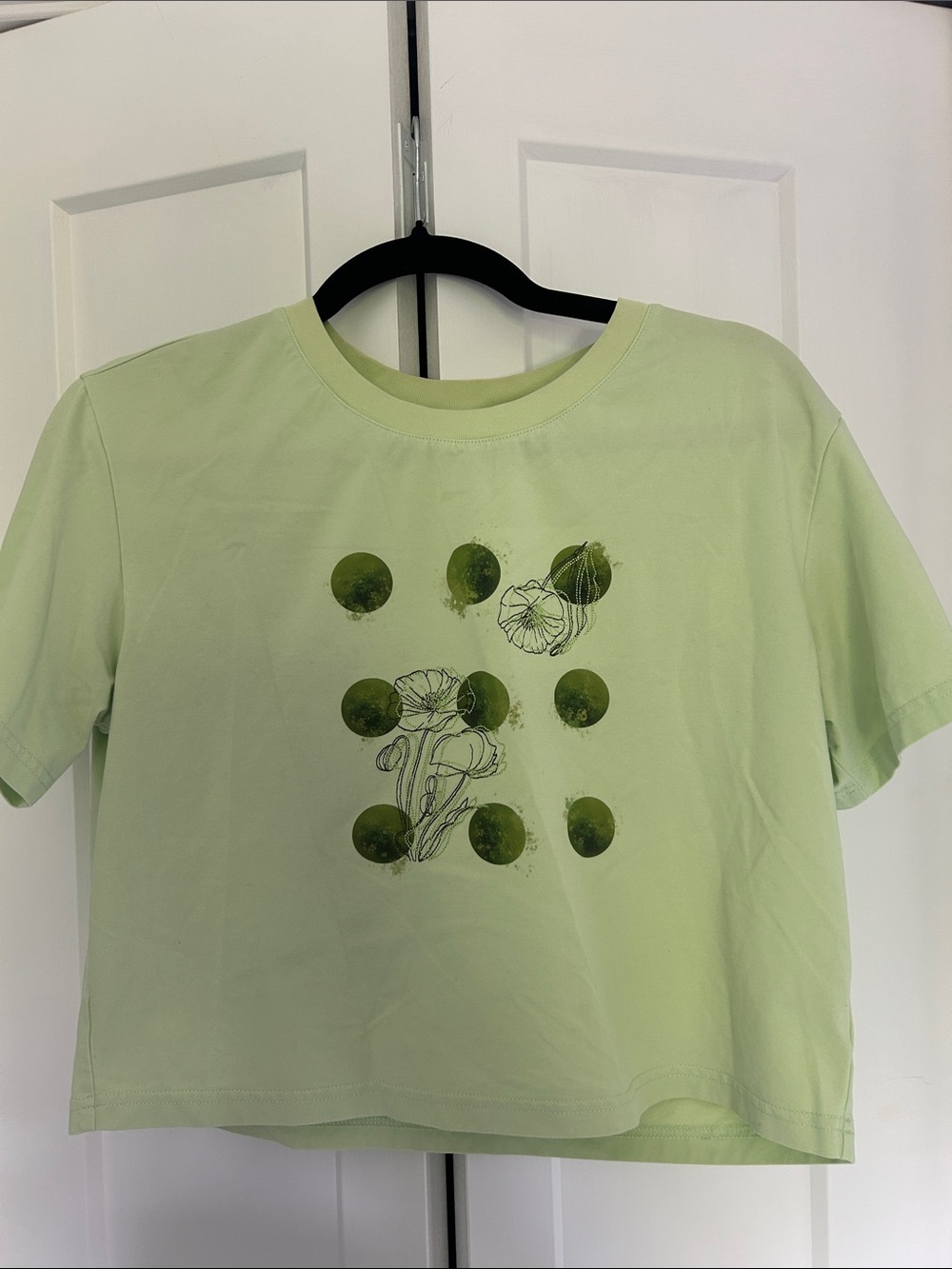 SEIFINI Light Sage Green Botanical Embroidered Graphic Tee Shirt